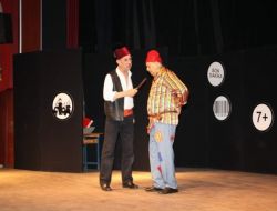 Sorgun'da 'İşte Budur' Adlı Tiyatro Oyunu Beğeniyle İzlendi