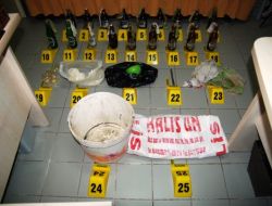 Derik'te 18 Molotofkokteyli