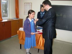 Fem Dershanesi Altın Çocukları Ödüllendirdi