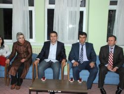 Eğitim Gönülleri Derneği Öğretmenleri Yemekte Buluşturdu