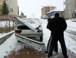 Kayan Tır, Araçları Hurdaya Çevirdi