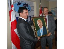 Uluslararası Karadeniz Üniversitesi’ni Ziyaret Etti