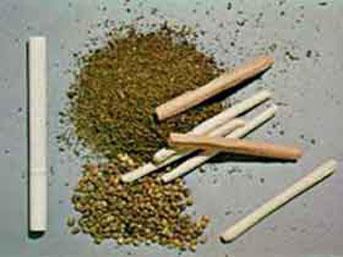 Otoparkta 42 kilo esrar ele geçirildi