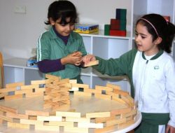 Tv Ve Bilgisayar Başında Uzun Süre Kalan Çocuk Otizm Oluyor