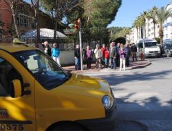Manavgat Trafiğini Yayaların Önceliği Belirleyecek