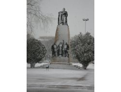 Erzincan'da Kar Yağışı Etkili Oluyor