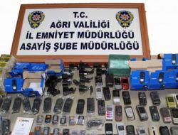 İşyerlerinden Cep Telefonu Çalan 2 Kişi Tutuklandı