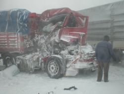 Afyonkarahisar - Ankara Karayolu Kapandı, Bölgeye Ulaşılamıyor