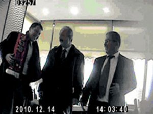 "Rüşveti kargoyla yolla hanım alır"