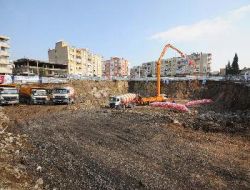 İzmir'de Hatay Semtine Katlı Otopark Yapılıyor