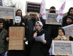 Meclis Önünde Füze Kalkan Protestosu