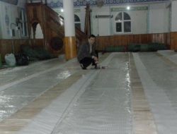 Mollabey Merkez Camii'nde Yerden Isıtma Sistemine Geçiliyor