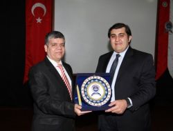 "Polisimiz Tabir-i Caizse Pamuk Gibi"