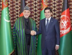 Berdimuhamedov, Ahmedinejad ve Karzai