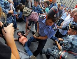 Putin Karşıtı Gösteriye Sert Müdahale: 47 Gözaltı