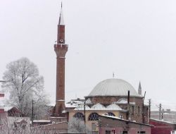 Kayseri- Adana Yolundaki Yeni Cami'de 10 Gündür Elektrik Yok