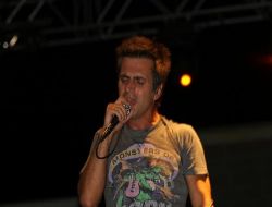 Ve Teoman Şarkıcılığı Bıraktı!