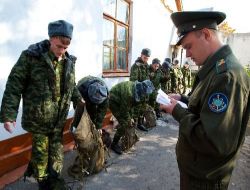 Ruslar, Domuz Gribine Karşı Askerlere Zorla Soğan Ve Sarımsak Yediriyor