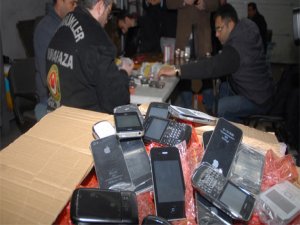 Gemiden kaçak iPhonelar çıktı!