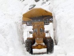 Kar, Orta Asya'da Hayatı Olumsuz Etkiliyor