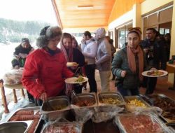 Yabancı Gazeteci Ve Seyahat Acenteleri Temsilcileri Sarıkamış’a Hayran Kaldı