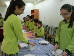 Öğrencileri Her Yönüyle Hayata Hazırlıyorlar