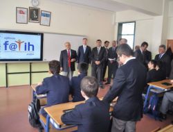 Vali Şentürk: Yozgat’ta Yıl Sonuna Kadar 32 Okul Daha Tablet Bilgisayara Geçecek