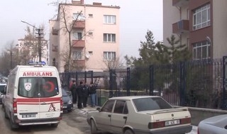 CİNNET GEÇİRDİ AİLESİNİ YOK ETTİ