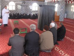 Cizre’de Umrecilere Kürtçe Seminer Verildi