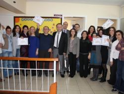 Seminere Katılan Sağlık Personeli Sertifikalarını Aldı