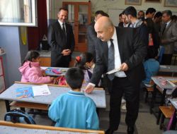 Merter Platformu, Adıyaman'ın Köylerine Kitap Desteğinde Bulundu