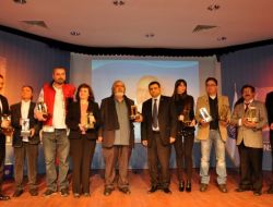 Çomü Öğrencilerinin Seçtiği 'Yılın En İyileri' Ödüllerini Aldı