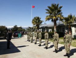 Vali Lekesiz Hudut Karakollarını Ziyaret Etti