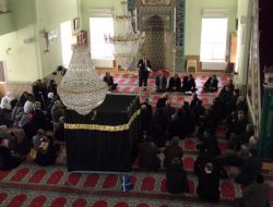 Umre Yolcuları, Kabe Maketi Etrafında Seminer Aldı