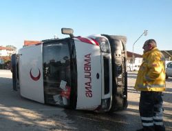 Hasta Taşıyan Ambulans Kamyona Çarptı
