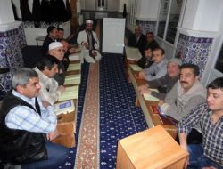 Akşamlarını Kur'an Öğrenmeye Ayırdılar