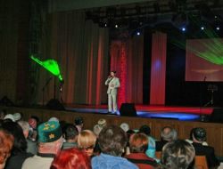 Yekaterinburg’da Düzenlenen Mevlit Programına Müslümanlar Akın Etti