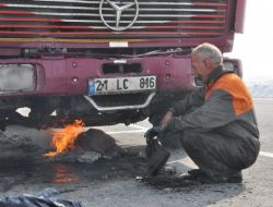Soğuk Hava Kamyonun Deposunu Dondurdu