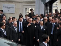 Başbakan Erdoğan Cuma Namazını Çengelköy Yıldırım Bayezid Camii'nde Kıldı
