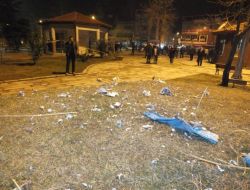 Cami Bahçesine Bırakılan Çanta, Fünye İle Patlatıldı