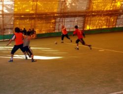 Kızıltepeli Gençler, Polislerle Halı Saha Maçı Yaptı