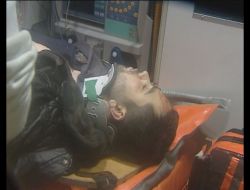 Kontrolden Çıkan Otomobil Önce Taksiye Sonra Direğe Çarptı: 2 Yaralı