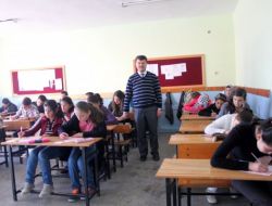 Serik'te Seviye Tespit Sınavına Büyük İlgi