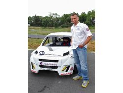 Türkiye'nin İlk Özgün Yarış Otomobilinden 75 Adet Üretildi