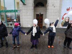 Muhalefet Ve Putin Yanlıları ‘temiz Seçim’ İçin Moskova’yı Kuşattı