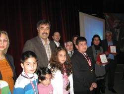 Başarılı Öğrenciler Altınla Ödüllendirildi