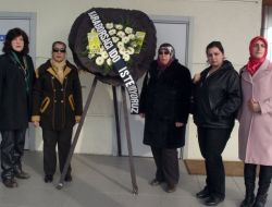 Yalovalılardan İdo’ya Siyah Çelenk