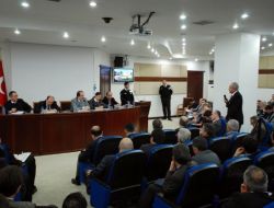 Toki Başkanı'ndan Müteahhitlere Uyarı