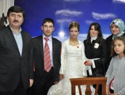 Depremzede Ailenin Düğün Sevinci