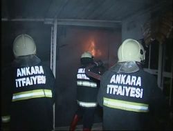 Başkent'te Yangın: 3 Dükkan, 1 Çay Ocağı Yandı